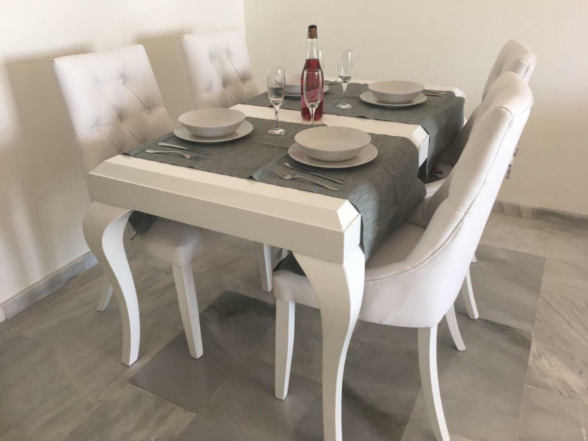 Mi Capricho C16 Beachfront Apartment Sitio de Calahonda 외부 사진