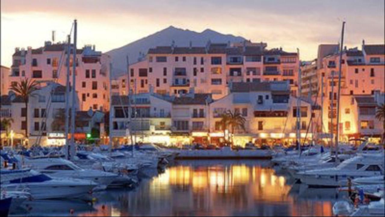 Mi Capricho C16 Beachfront Apartment Sitio de Calahonda 외부 사진